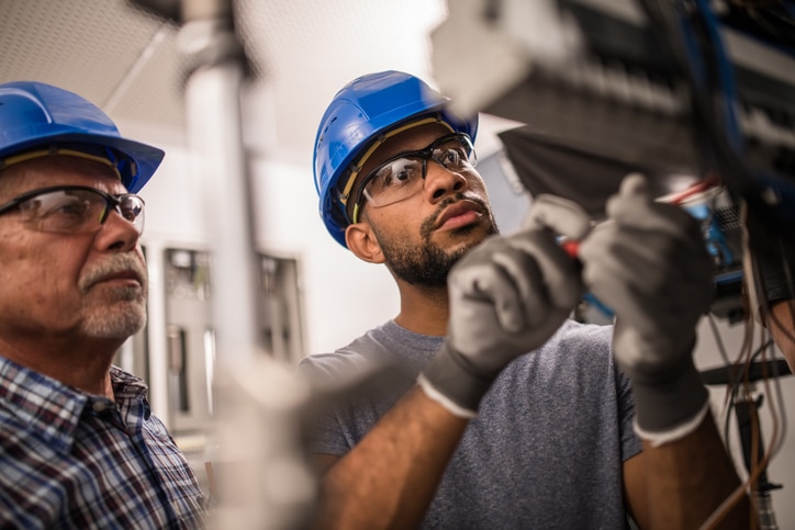 Electrician SEO: How to Rank for ‘Electrician Near Me’